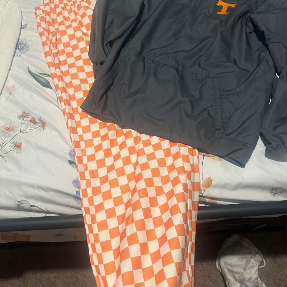 Tennessee Volunteers Jacket and Checkered Pants Set